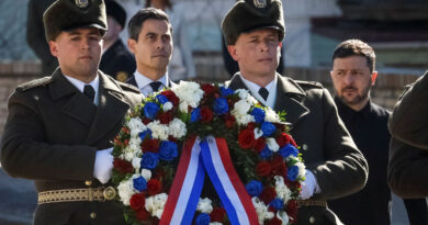 Zelenskiy says Ukraine has unique drone experience, discusses joint production with Dutch PM