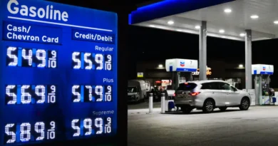 'Decline and recline': Uber and Lyft drivers are rethinking what trips to accept to navigate soaring gas prices