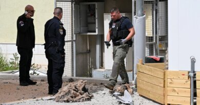 ‘No middle ground’: Israelis back Iran war, despite taking mounting hits