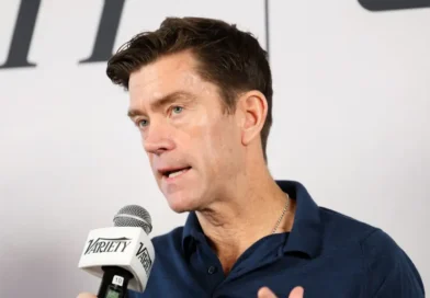 A 'Star Wars' and 'Top Gun' producer is joining the micro drama craze. Read his pitch deck. A 'Star Wars' and 'Top Gun' producer is joining the micro drama craze. Read his pitch deck.