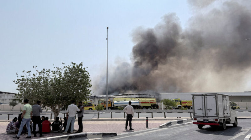 Analysis-Gulf worries US-Iran talks may cement Tehran's 'golden' grip on Hormuz