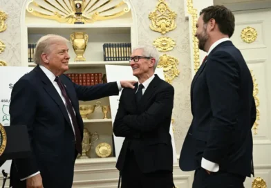 Apple isn't losing its Trump whisperer