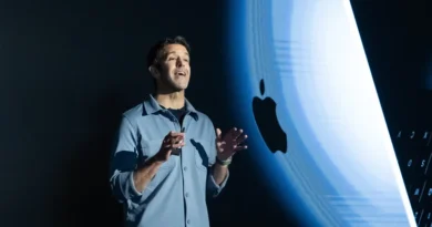 Apple's pick for CEO shows it's going back to its roots in the AI era