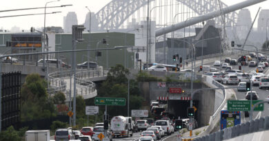 Australians cancel Easter travel as worries mount over fuel crisis