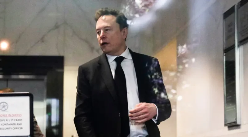 Elon Musk points to meetings with Barack Obama and Larry Page as proof he's serious about AI risks