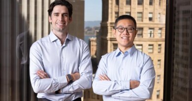 Loop founders Matt McKinney and Shaosu Liu