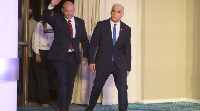 Former Israeli Premiers Join in Bid to Oust Netanyahu in Elections