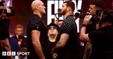 Tyson Fury and Arslanbek Makhmudov face off in London