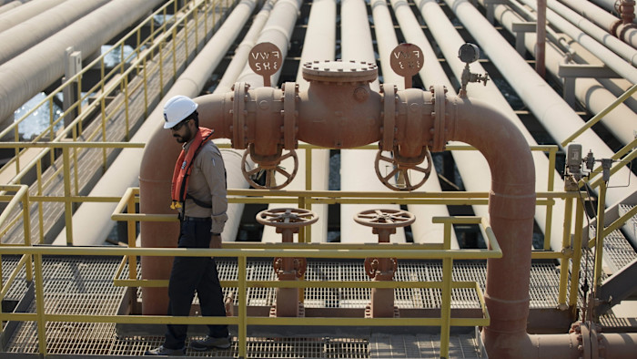 Gulf states consider new pipelines to avoid Strait of Hormuz