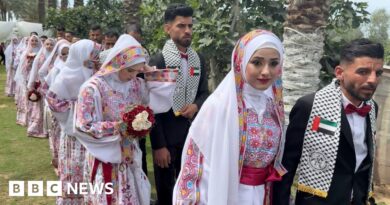Hope in Gaza as 300 couples get married at one time
