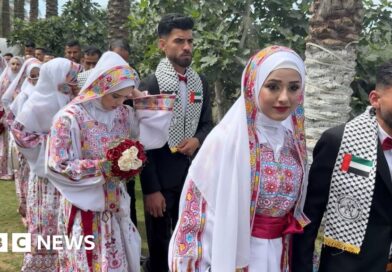 Hope in Gaza as 300 couples get married at one time
