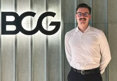 How I taught myself to code, quit my consulting job, and started an AI robotics firm by age 25