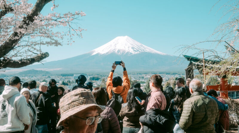 In Japan, the Fight Is on Against Unruly Tourists