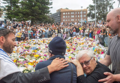 Initial Australian inquiry into Bondi Beach shooting calls for counter-terrorism reforms