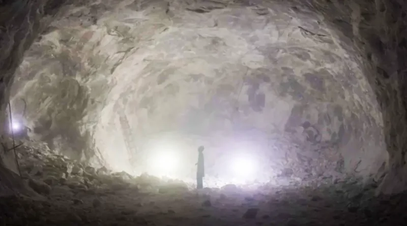 Inside the mine that fuels the $500 million pink Himalayan salt global market