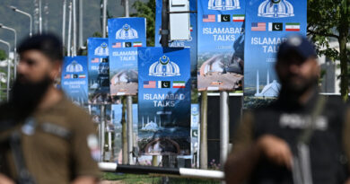 Iran War Live Updates: Vance Expected to Lead Talks in Pakistan, U.S. Officials Say
