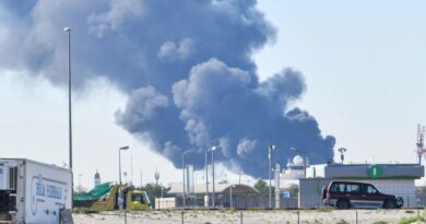 Iran attacks cause fire in Kuwait, Bahrain; kill man in UAE