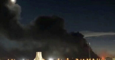 Iran defiant on eve of Trump's ceasefire deadline