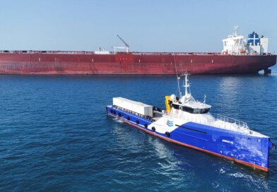 Iran navy says any ship trying to pass Strait of Hormuz will be targeted
