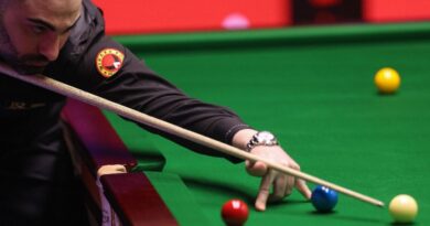 Iran's Vafaei shines at World Snooker Championship