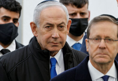 Israel's president says he wants a deal reached in Netanyahu case before pardon decision