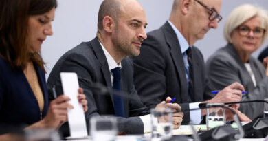 Lebanon must be covered by ceasefire agreement, French foreign minister says