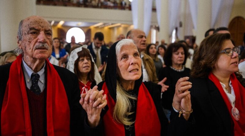 Lebanon's Christians mark Easter in solidarity with war-hit south