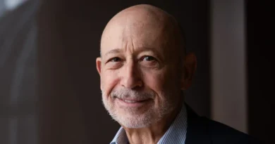 Lloyd Blankfein finds the bright side in shooting at press dinner: 'No one was killed, and ended early'
