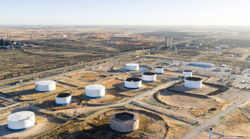 Loss of Emirates Further Weakens OPEC’s Influence