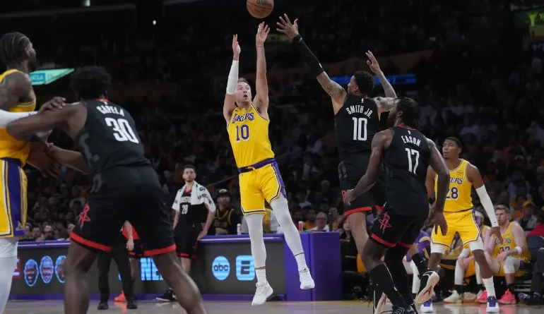 Luke Kennard in action.