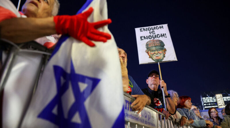 Netanyahu's biggest rivals join forces for Israel's next election