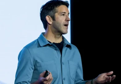 New Apple CEO John Ternus is inheriting a pressure cooker