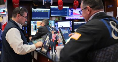 Oil climbs and stock futures drop as fuel shortages spread while Trump makes series of apocalyptic threats against Iran ahead of moving deadline | Fortune