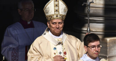 On Easter, Pope Leo urges world leaders to end wars, renounce conquest