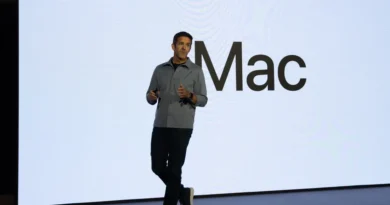 Palmer Luckey dug up an old tech relic with ties to Apple's new CEO