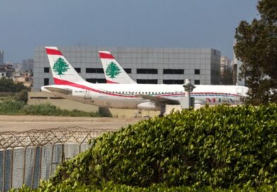 Planes fly from Beirut airport despite Israeli bombing