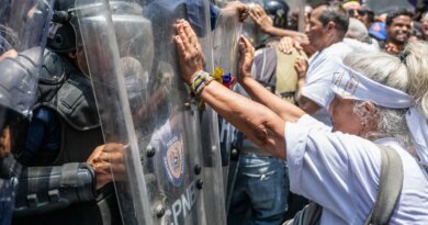 Police in Venezuela block protesters calling for higher wages, pensions
