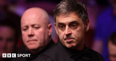 John Higgins (left) and Ronnie O'Sullivan