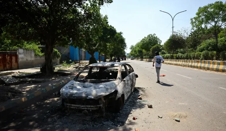 India workers protest