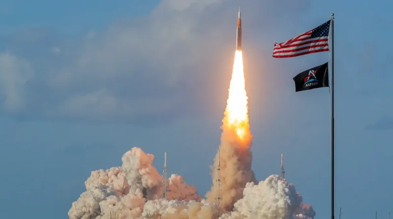 The Trajectory of the Artemis II Moon Mission Is a Feat of Engineering