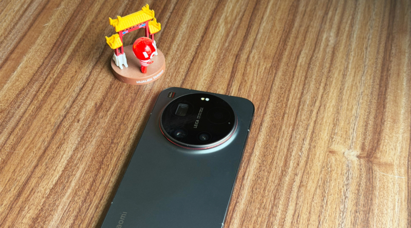 The Xiaomi 17 Ultra has some impressive add-ons that make snapping photos really fun | TechCrunch