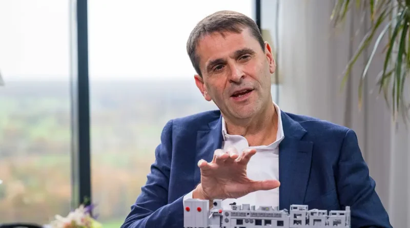 The chip industry's most important company is cutting managers. This doc shows how.