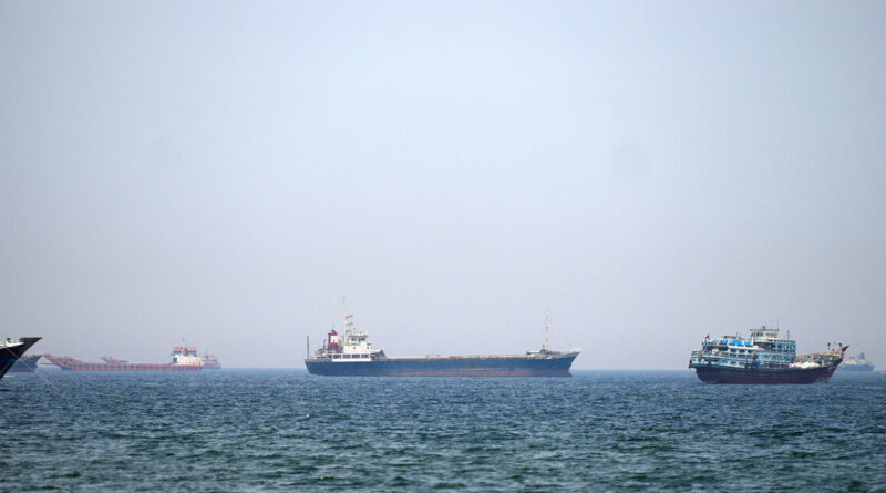 Trump urges Iran to sign a deal after report suggests US may extend blockade