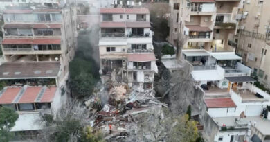 Trump vows 'hell' for Iran if Strait stays shut, says a deal is possible