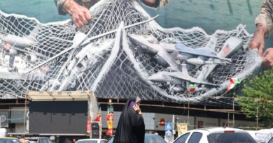 Trump warns Iran better 'get smart soon' and accept nuclear deal