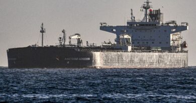 US extends sanctions waiver on purchases of Russian oil