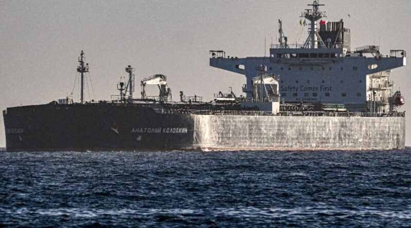 US extends sanctions waiver on purchases of Russian oil