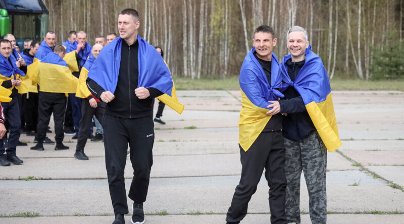 Ukraine, Russia swap 193 prisoners of war each in US, UAE-facilitated exchange