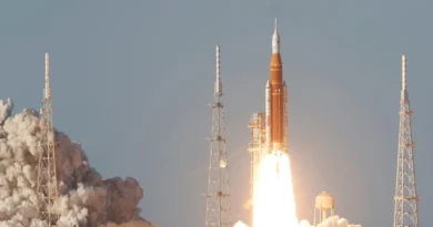 Watch Artemis II launch that's sending astronauts back to the moon for the first time since 1972