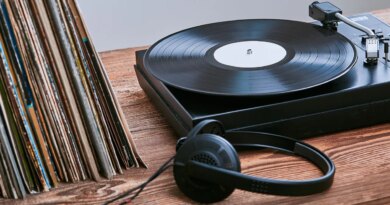 Where to Shop for Vinyl Records Online